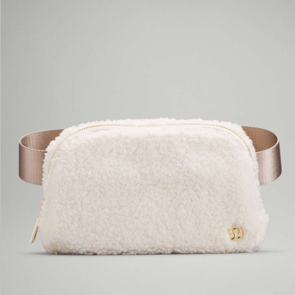 ❤️ Lululemon Everywhere Belt Bag Light Ivory NWT